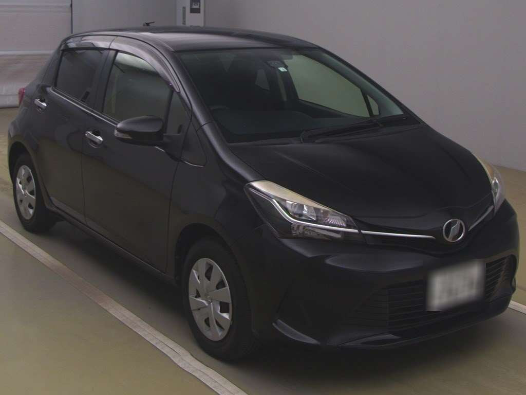 2016 Toyota Vitz KSP130[2]