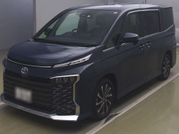 2022 Toyota Voxy