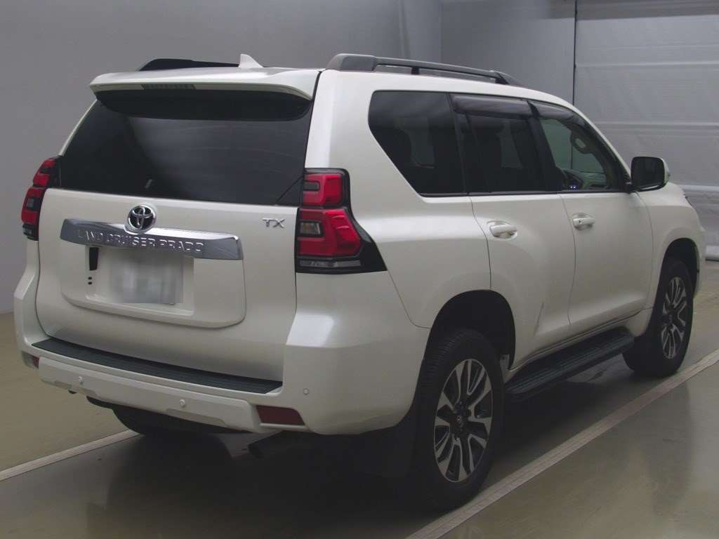 2022 Toyota Land Cruiser Prado TRJ150W[1]