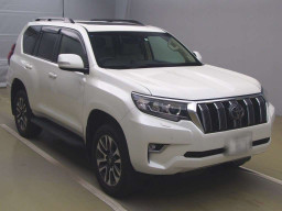 2022 Toyota Land Cruiser Prado