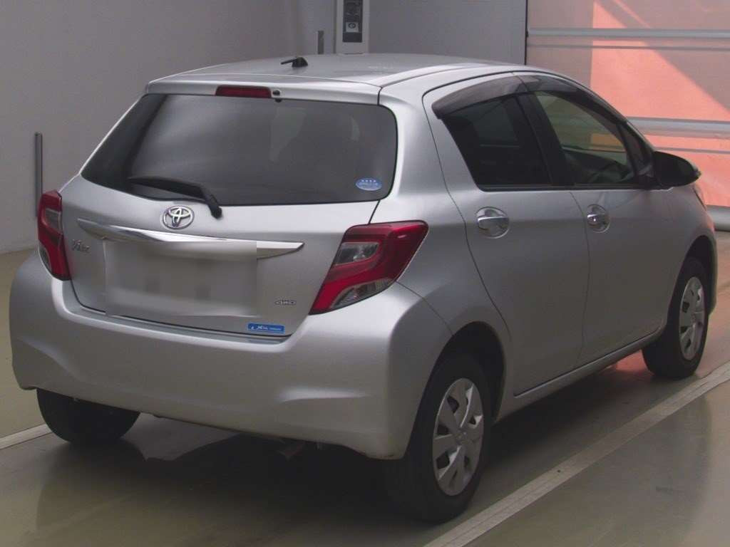 2016 Toyota Vitz NSP135[1]