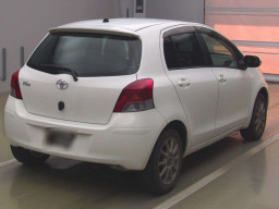 2010 Toyota Vitz