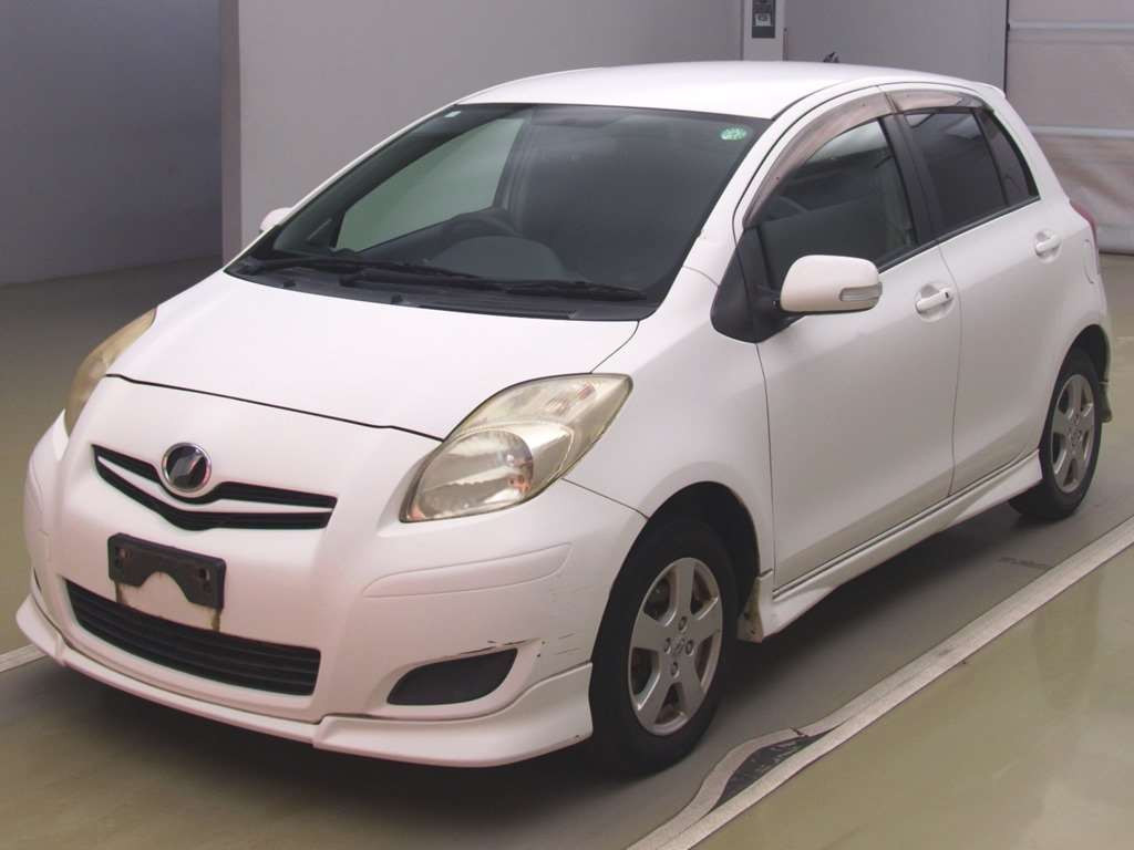 2008 Toyota Vitz SCP90[0]