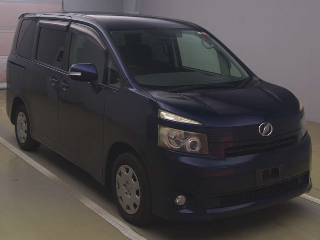 2007 Toyota Voxy ZRR70G[2]