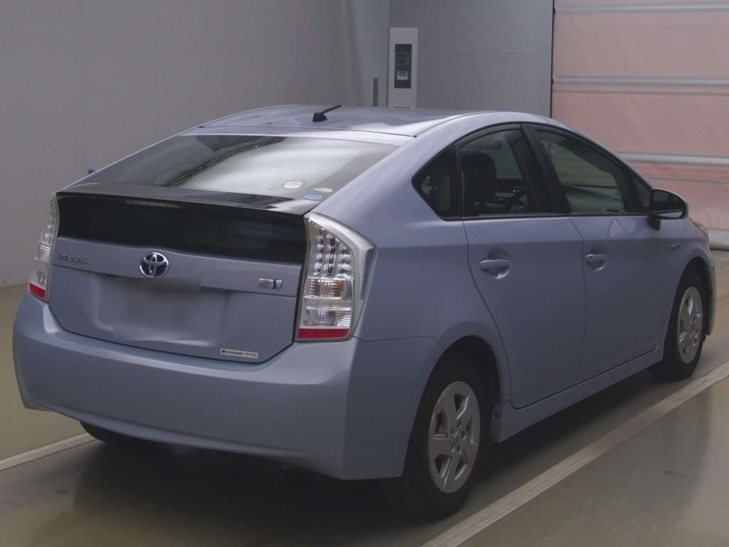 2011 Toyota Prius ZVW30[1]