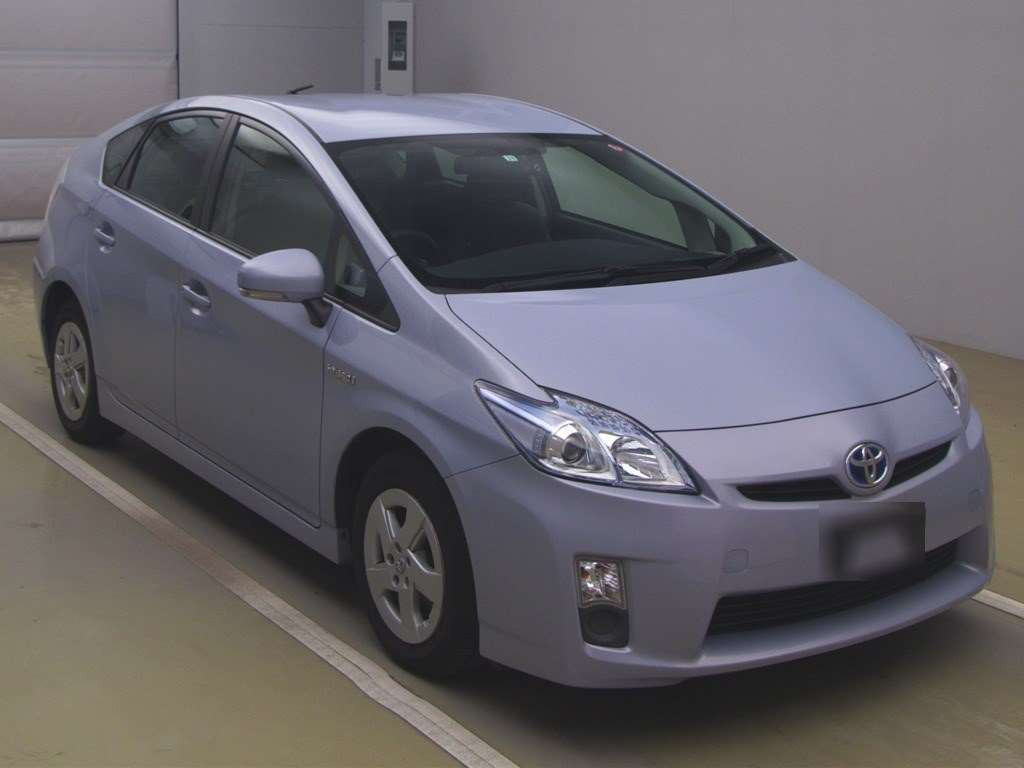 2011 Toyota Prius ZVW30[2]