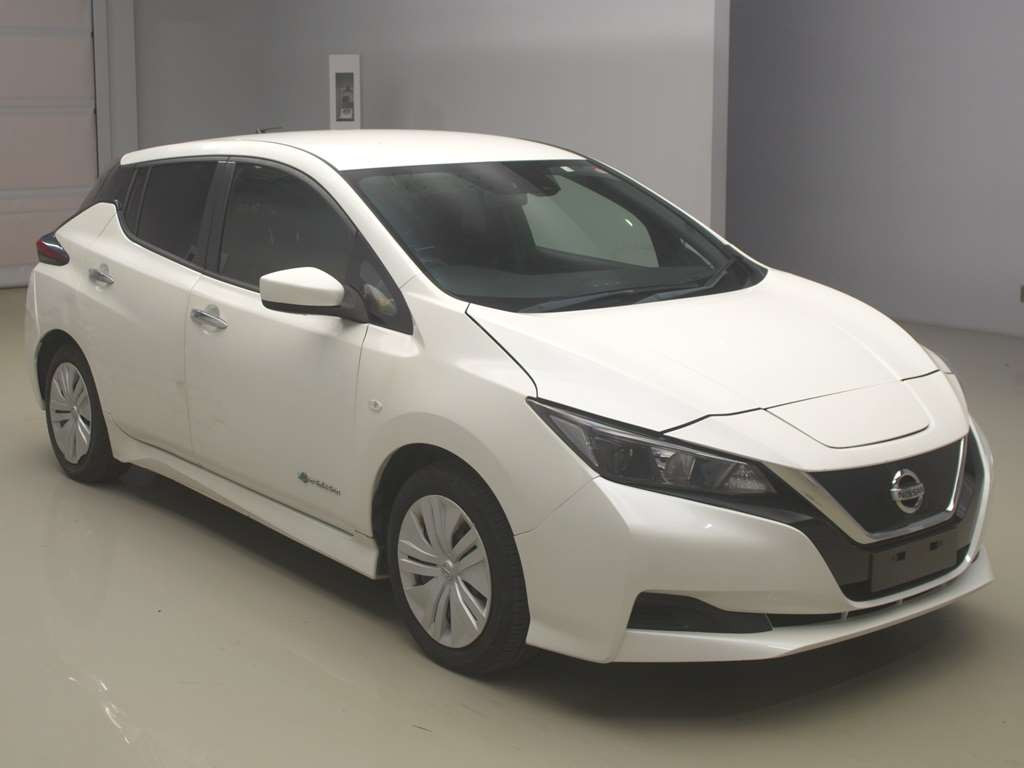 2018 Nissan Leaf ZE1[2]