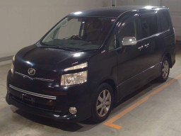 2010 Toyota Voxy