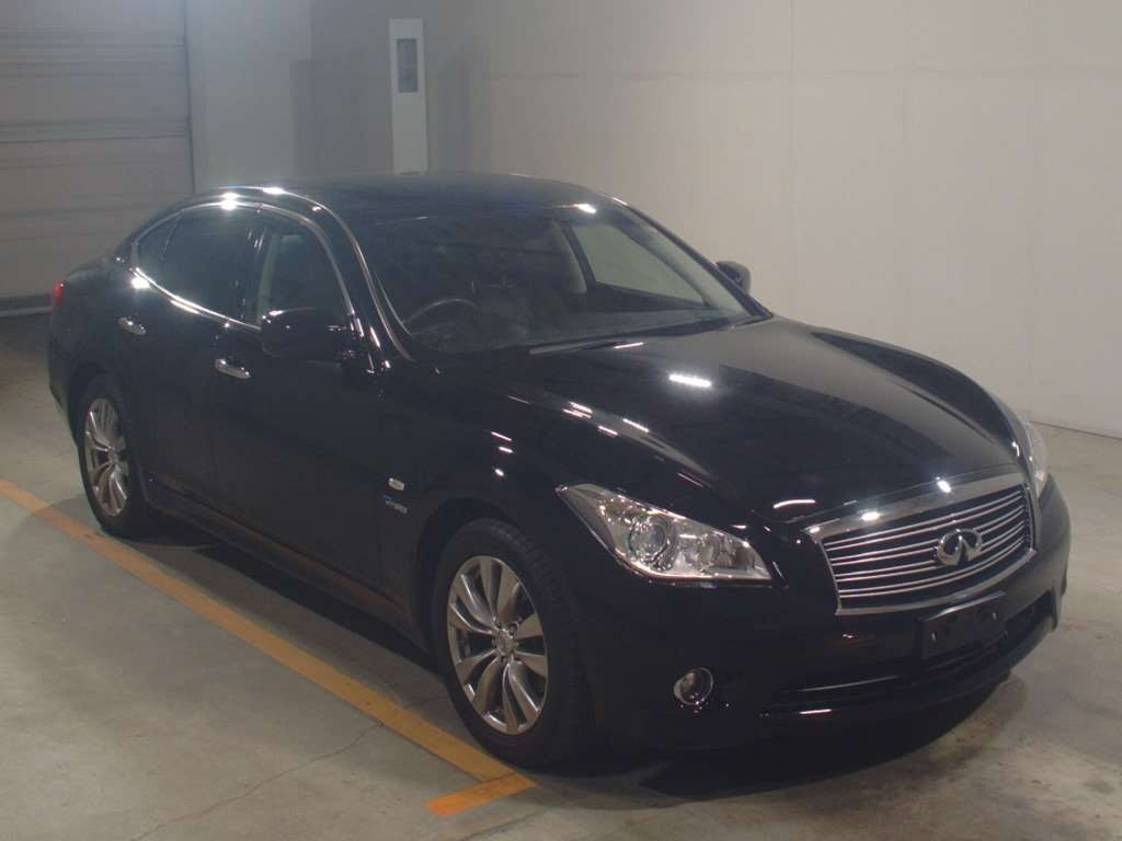 2014 Nissan Fuga Hybrid HY51[2]