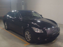 2014 Nissan Fuga Hybrid