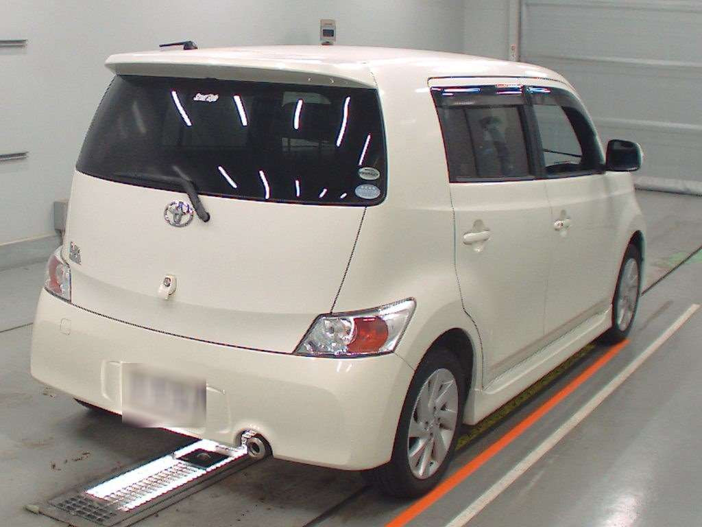 2009 Toyota bB QNC20[1]