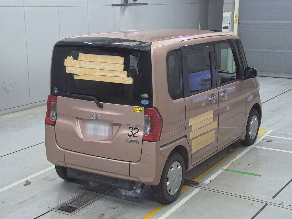 2016 Daihatsu Tanto LA600S[1]