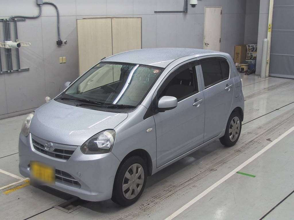 2012 Toyota Pixis Epoch LA300A[0]