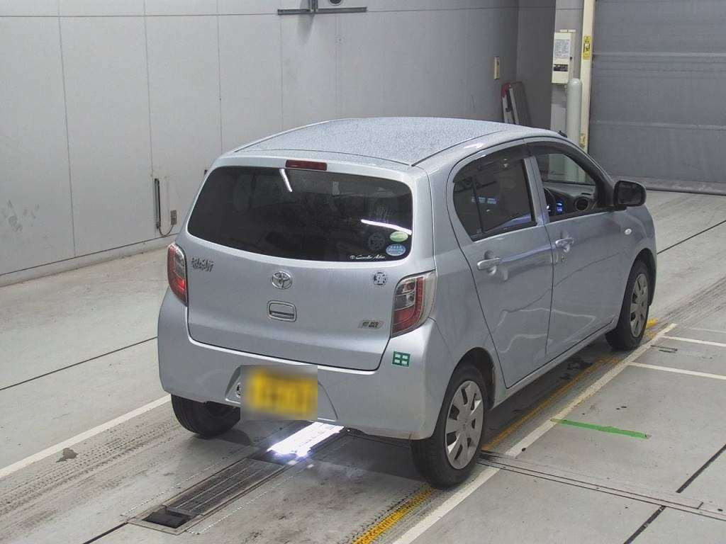 2012 Toyota Pixis Epoch LA300A[1]