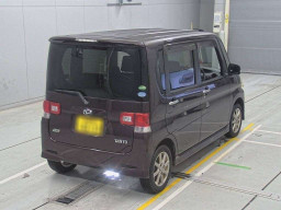 2012 Daihatsu Tanto