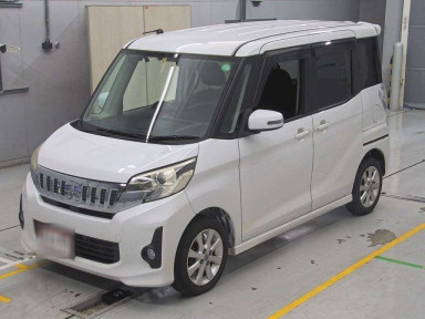 2014 Mitsubishi eK Space Custom