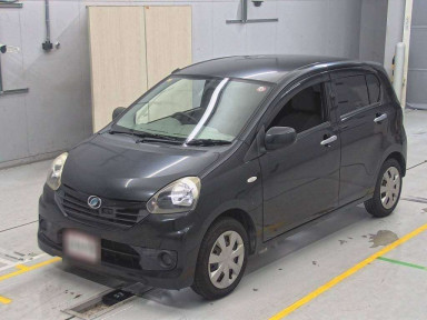 2013 Daihatsu Mira es