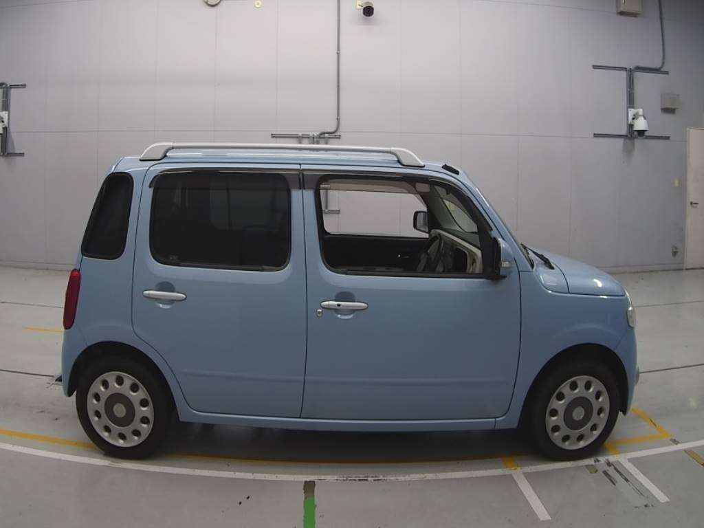 2011 Daihatsu Mira Cocoa L675S[2]