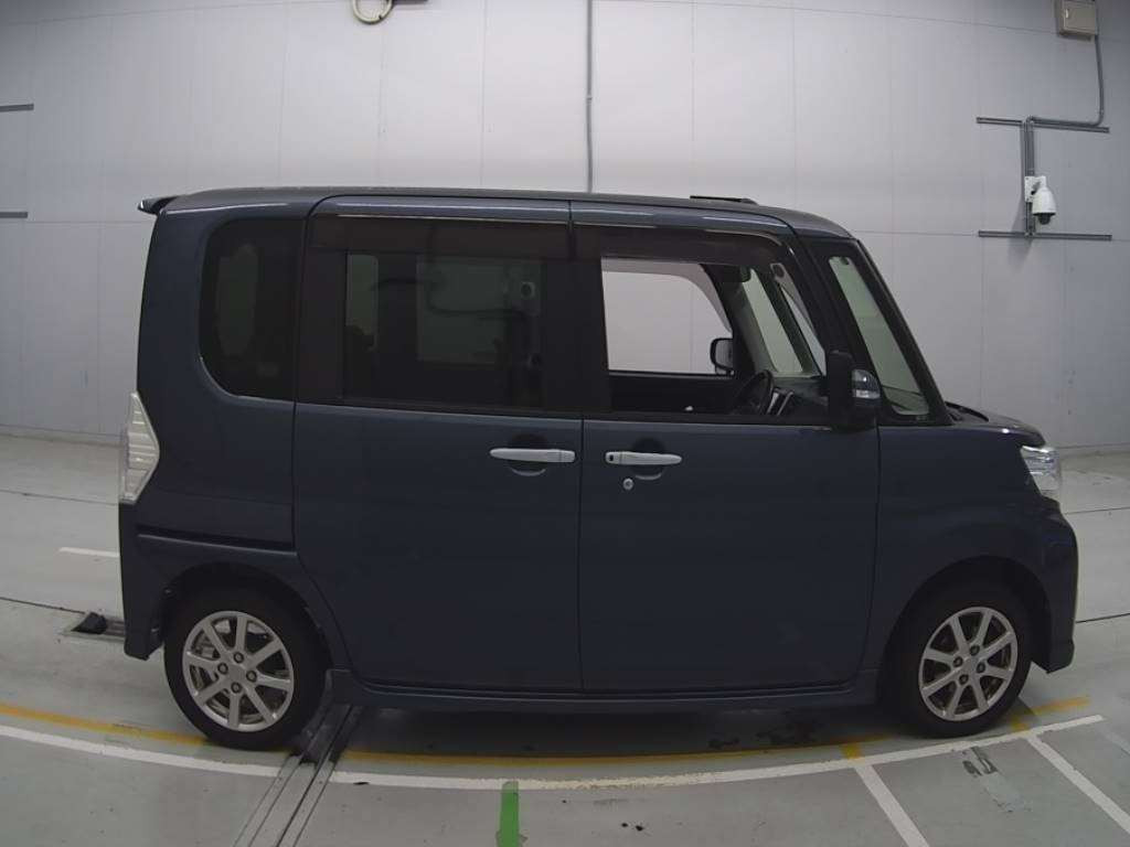 2016 Daihatsu Tanto LA600S[2]