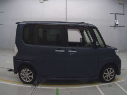 2016 Daihatsu Tanto