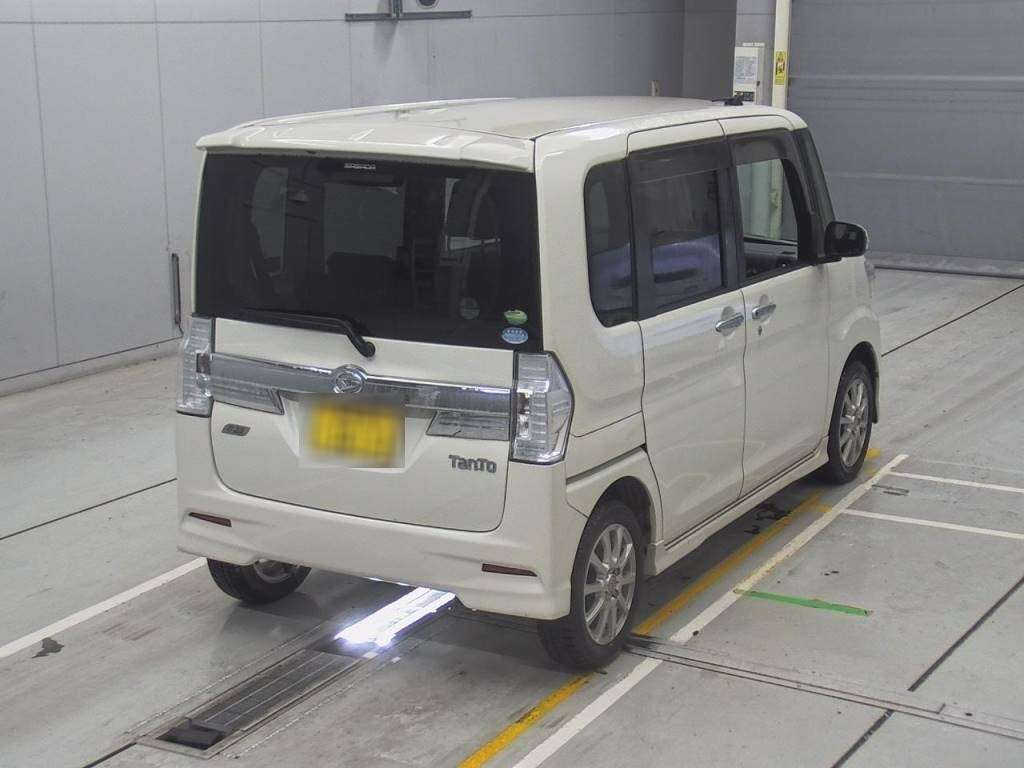 2015 Daihatsu Tanto LA600S[1]