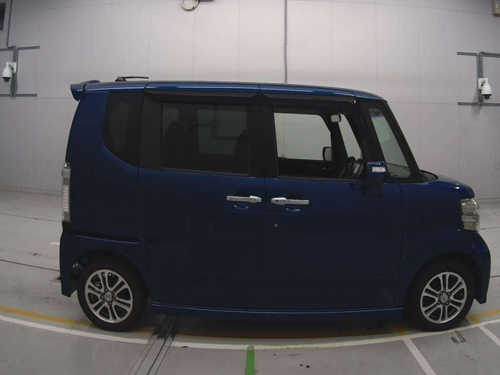 2013 Honda N-Box+ Custom JF1[2]