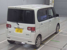 2012 Daihatsu Tanto