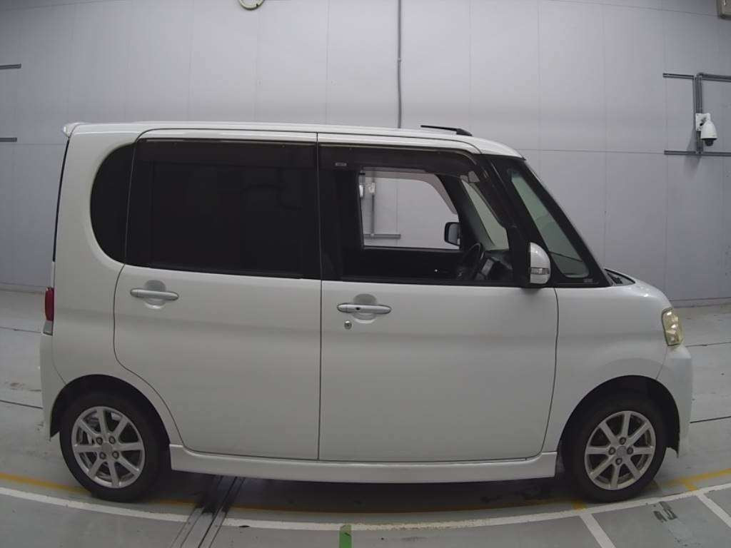 2012 Daihatsu Tanto L375S[2]