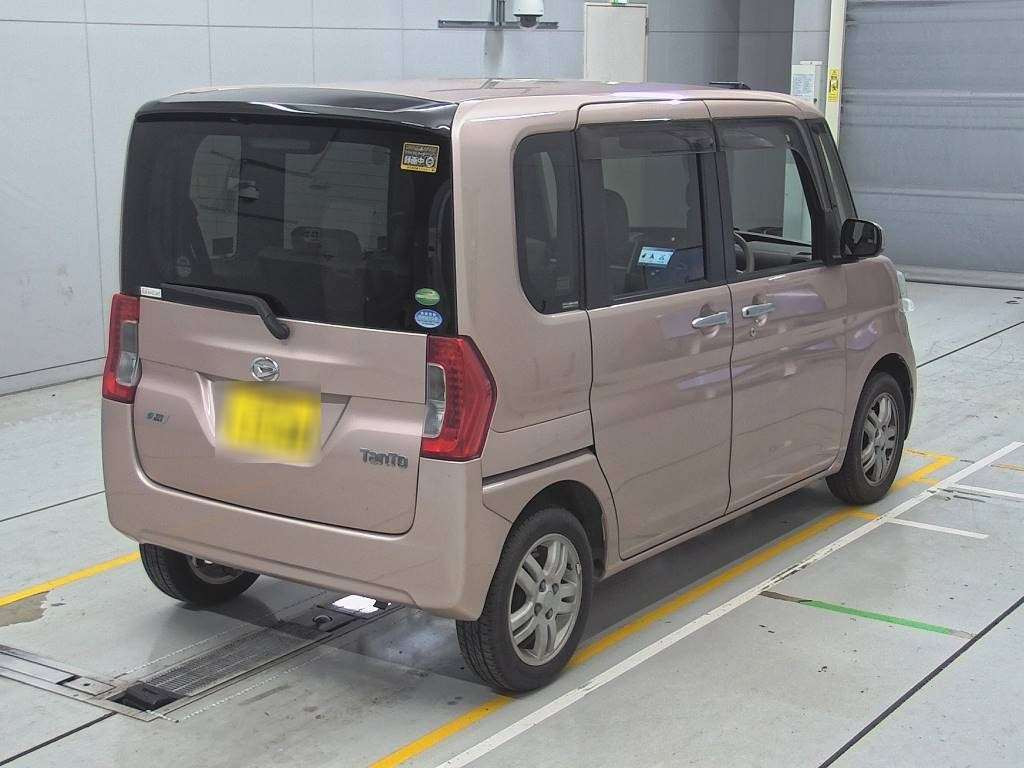 2014 Daihatsu Tanto LA600S[1]