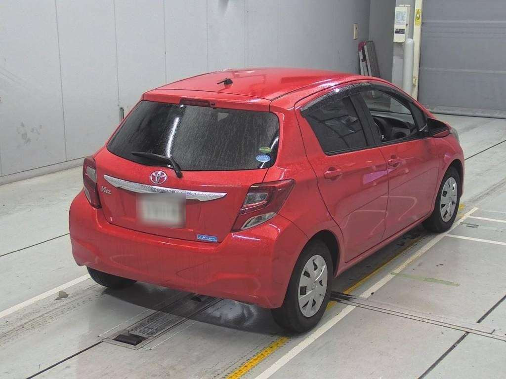 2016 Toyota Vitz NSP130[1]