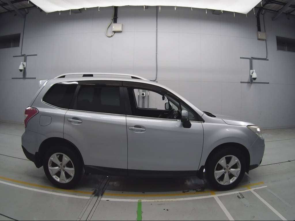 2013 Subaru Forester SJ5[2]