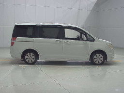 2012 Honda Step WGN