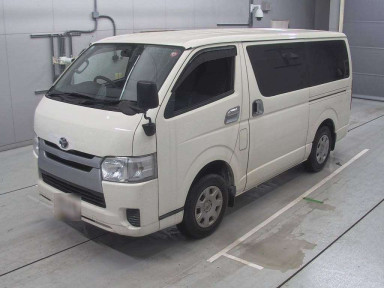 2015 Toyota Regiusace Van