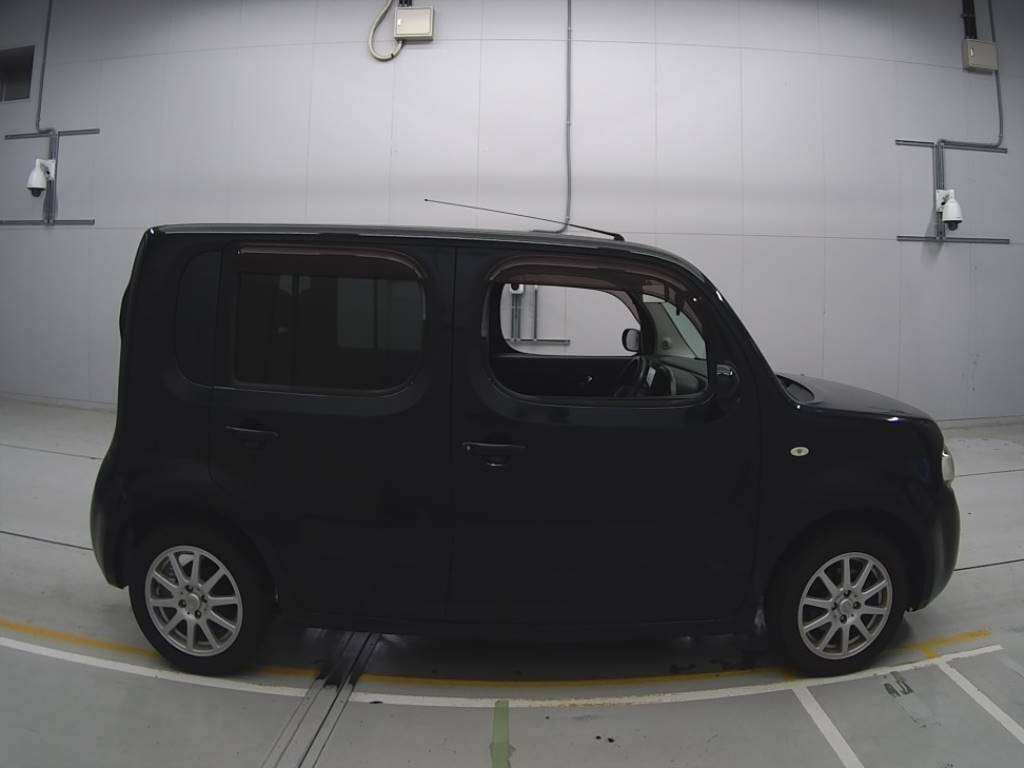 2011 Nissan Cube Z12[2]