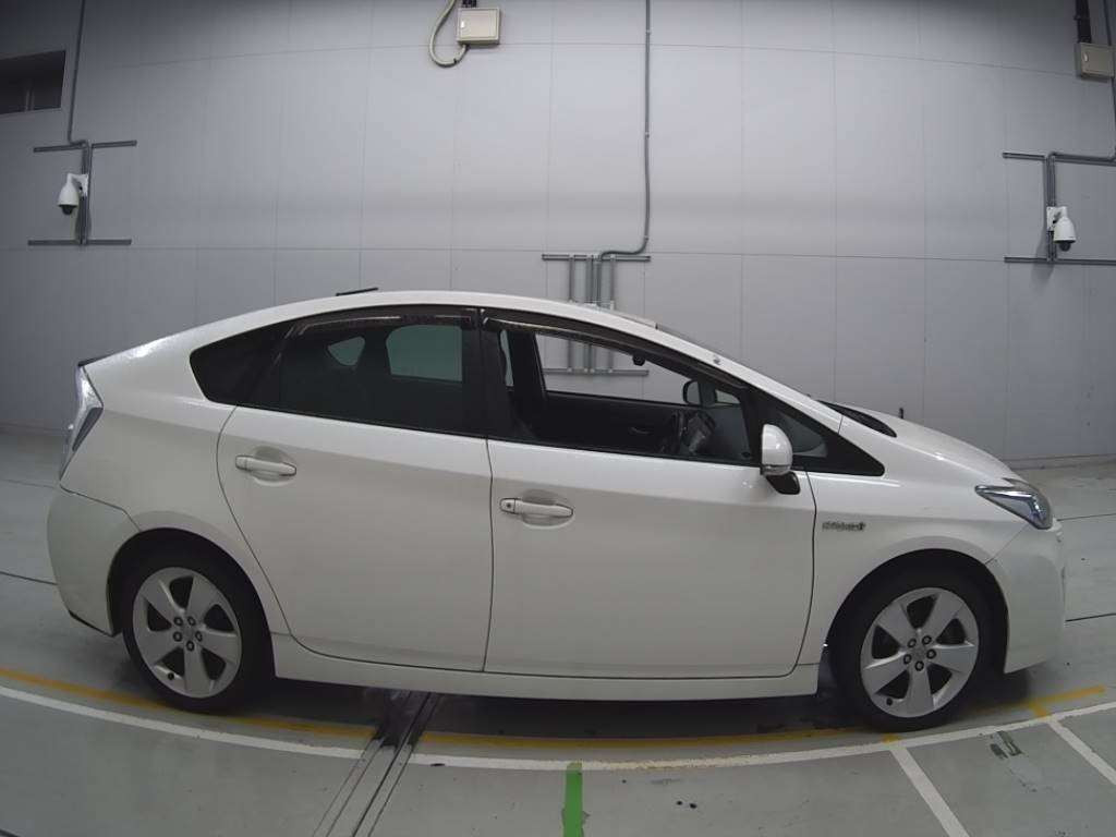 2009 Toyota Prius ZVW30[2]