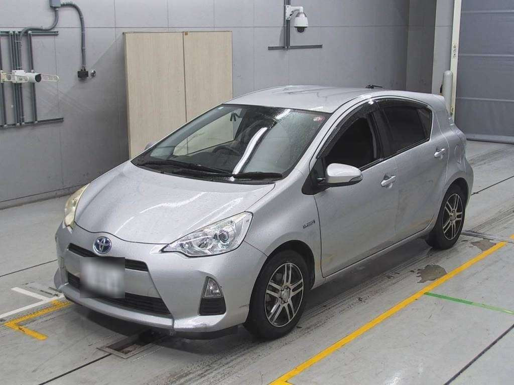 2012 Toyota Aqua NHP10[0]