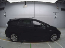 2011 Toyota Prius alpha