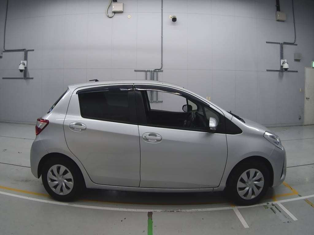 2019 Toyota Vitz NSP130[2]