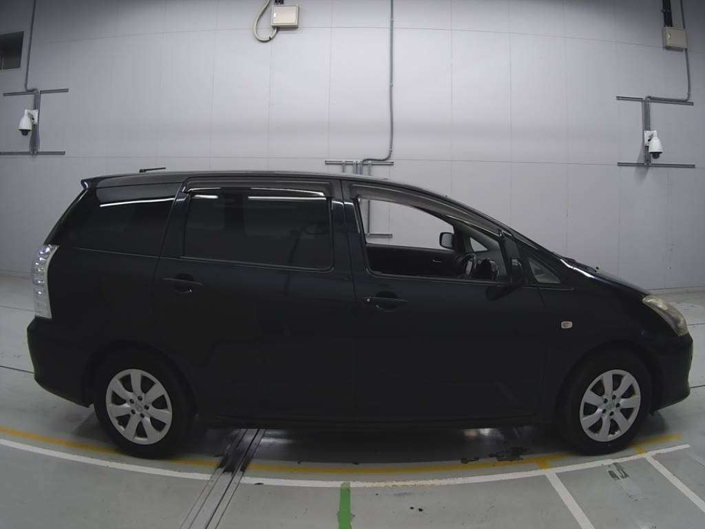 2009 Toyota Wish ZNE10G[2]