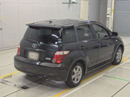 2005 Toyota IST