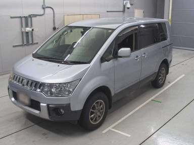 2009 Mitsubishi Delica D5