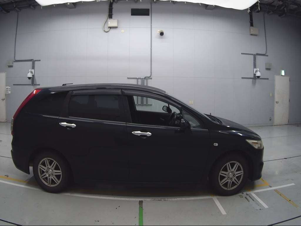 2008 Honda Stream RN6[2]