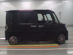 2016 Daihatsu Tanto