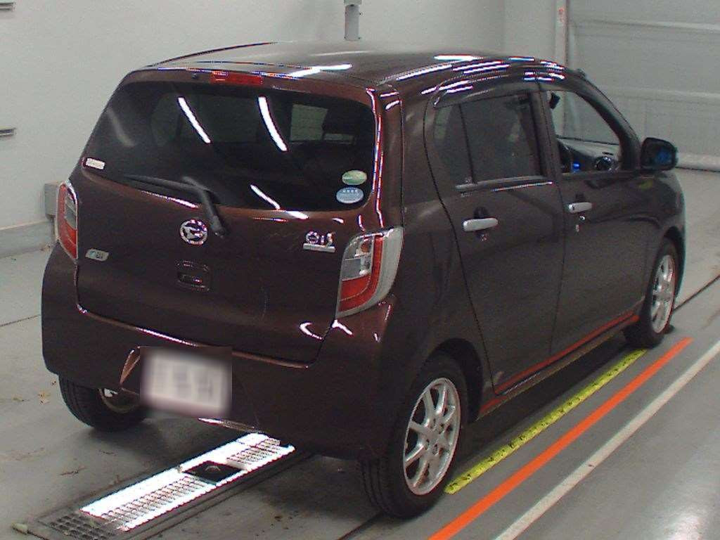 2012 Daihatsu Mira es LA300S[1]