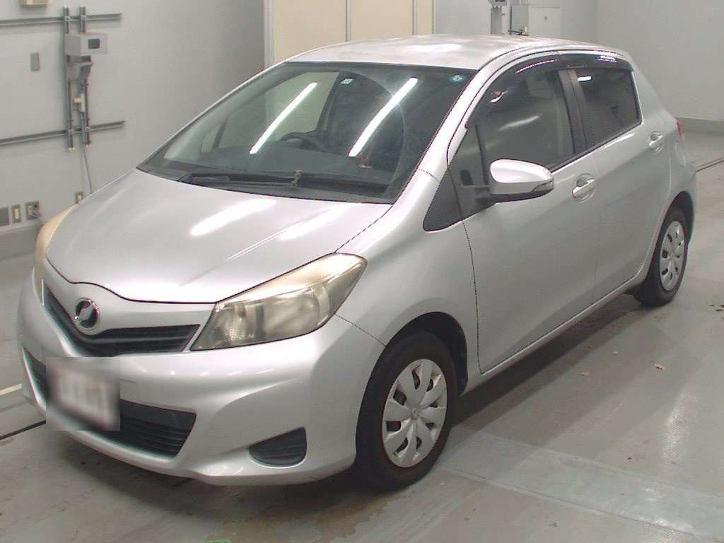 2011 Toyota Vitz KSP130[0]