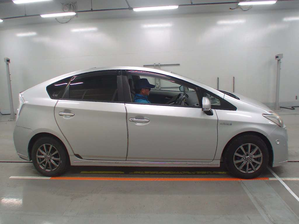 2009 Toyota Prius ZVW30[2]