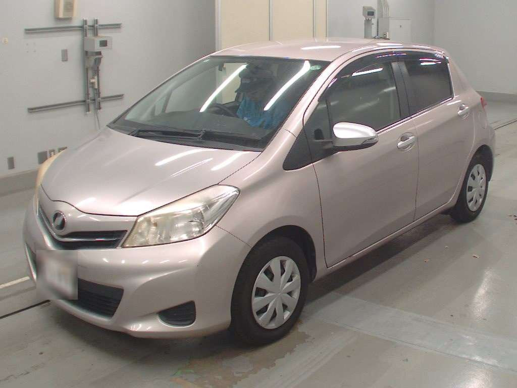 2011 Toyota Vitz KSP130[0]