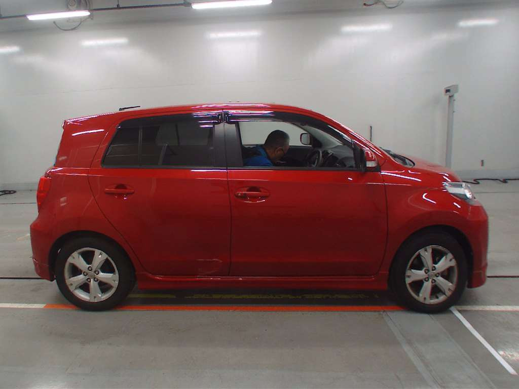 2007 Toyota IST NCP110[2]