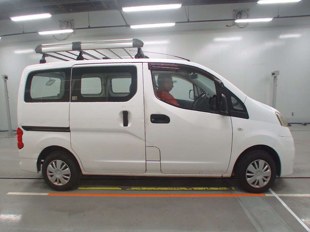 2015 Nissan NV200 Vanette VM20[2]