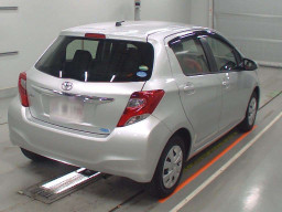 2016 Toyota Vitz